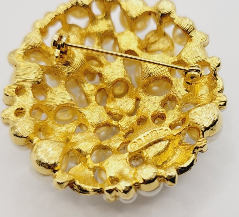 R. MANDLE Pin Brooch Faux Pearls Gold Tone Crystal Accent Vintage