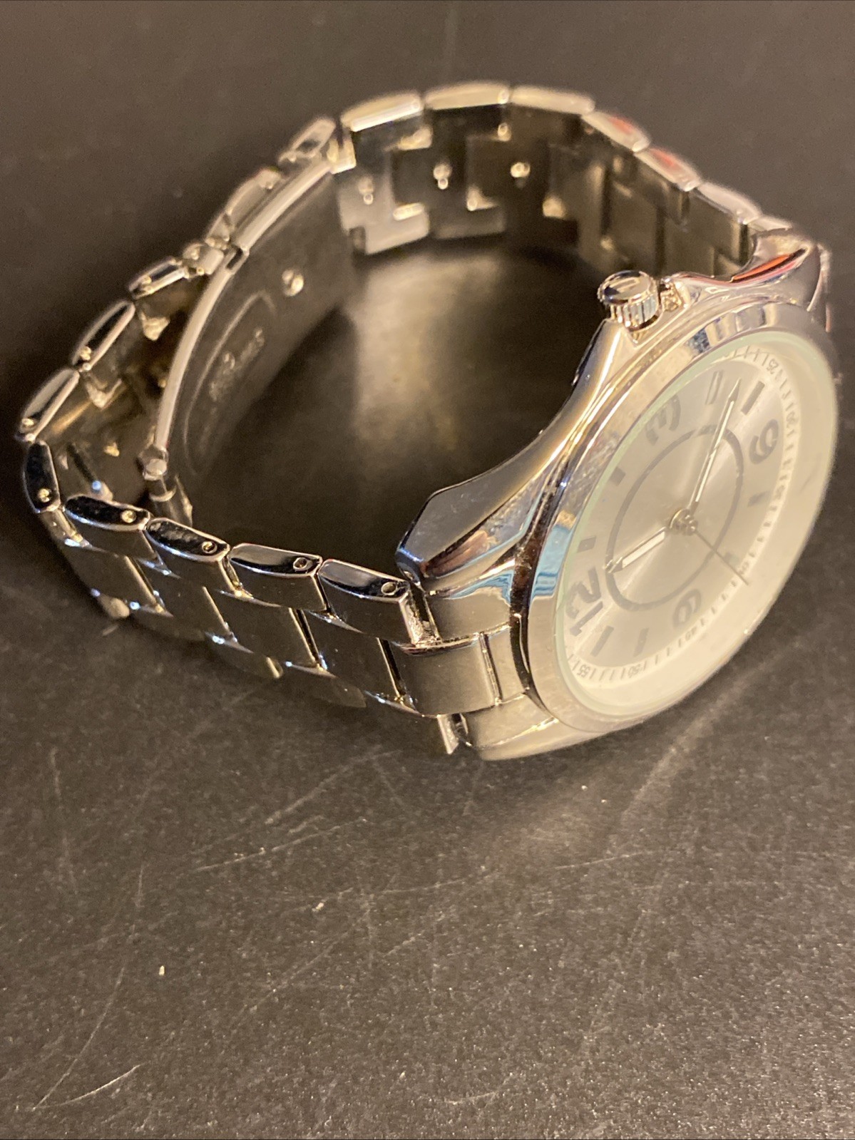 Accutime Watch Corp Analog Quartz Men’s New Battery