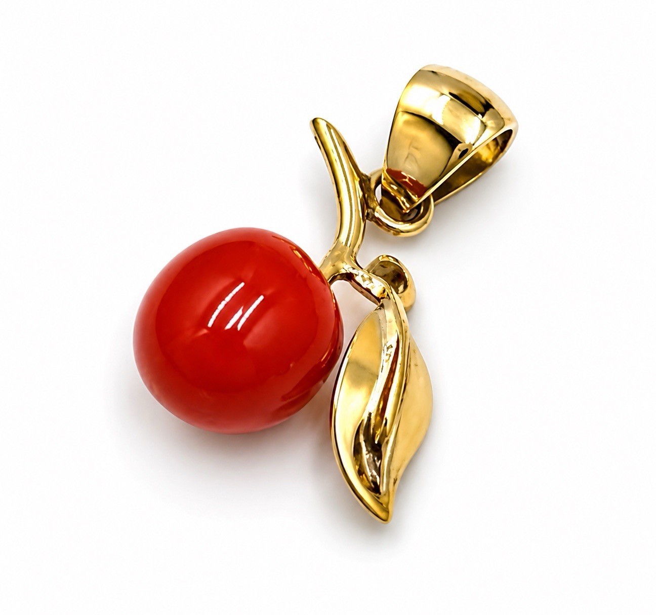 14Kt Gold Mediterranean Red Coral Apple Pendant with Leaf Made in Italy