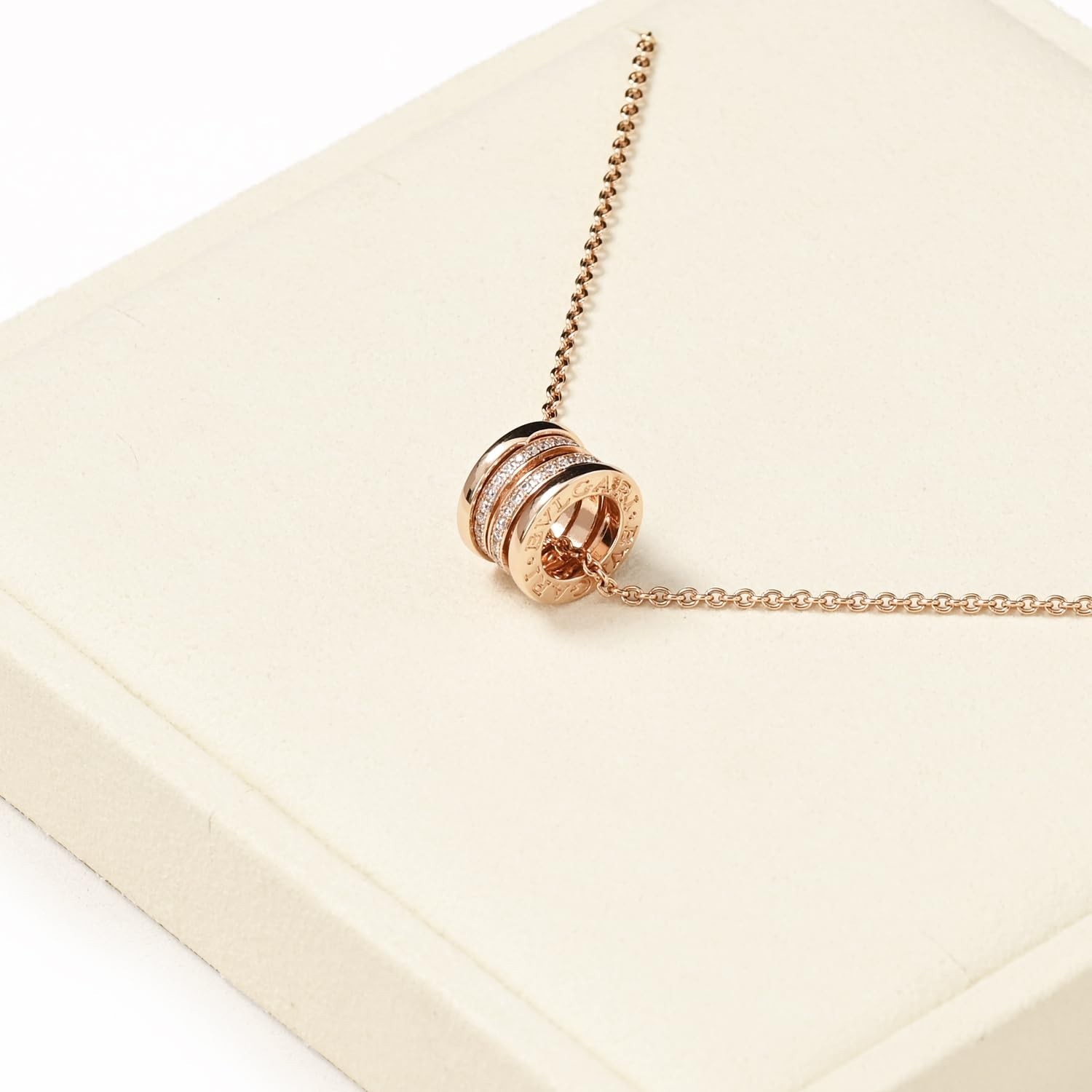 Microfiber Jewelry Pendant Display Tray – Necklace Organizer Storage (Beige)