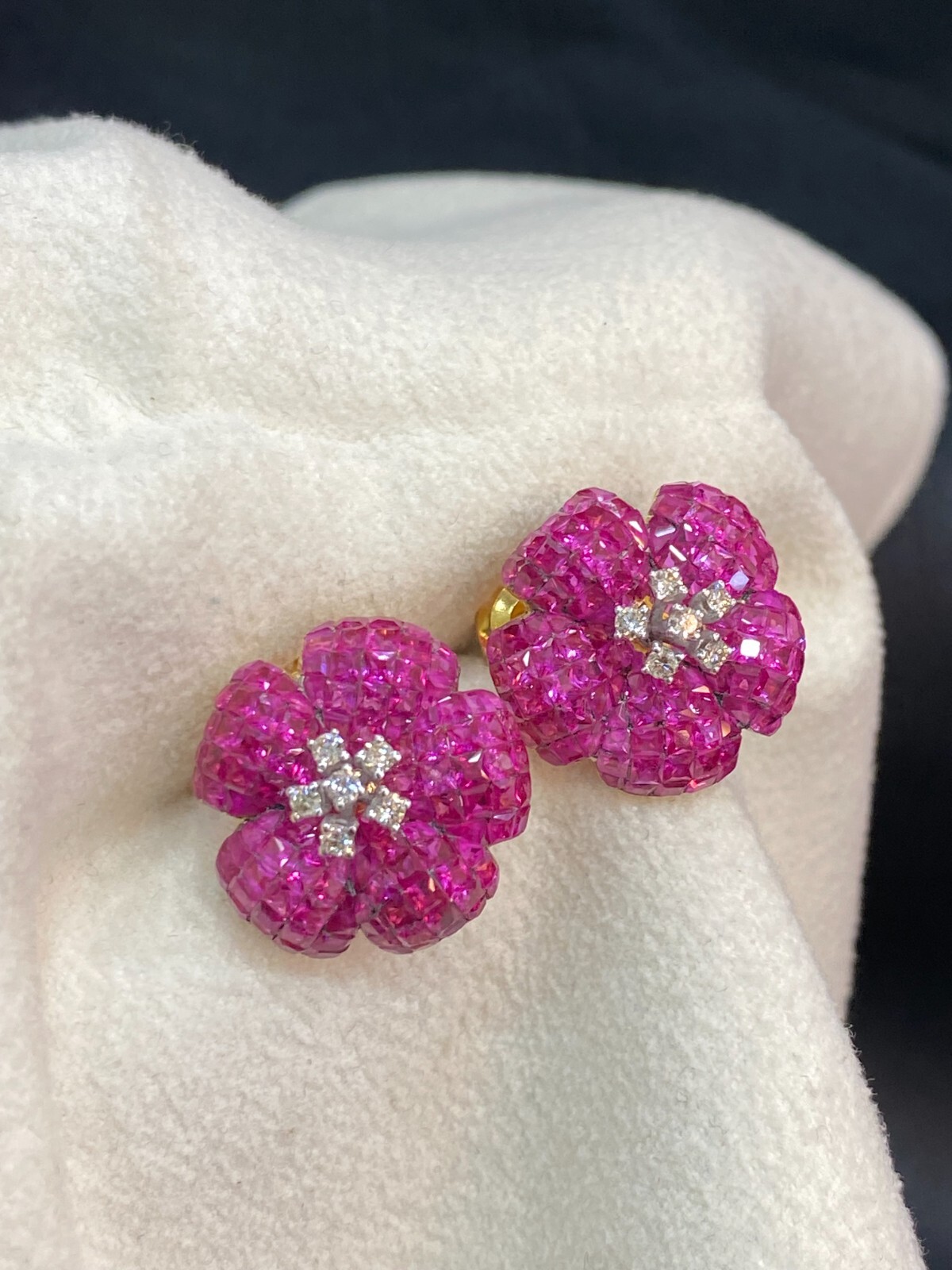 9.86 Ct Round Brilliant Diamonds Princess Cut Ruby Stud Earrings 18K Yellow Gold