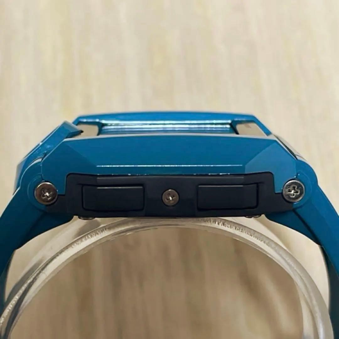 Discontinued Near Fully G-SHOCK G-8100 Turquoise Blue With Box
