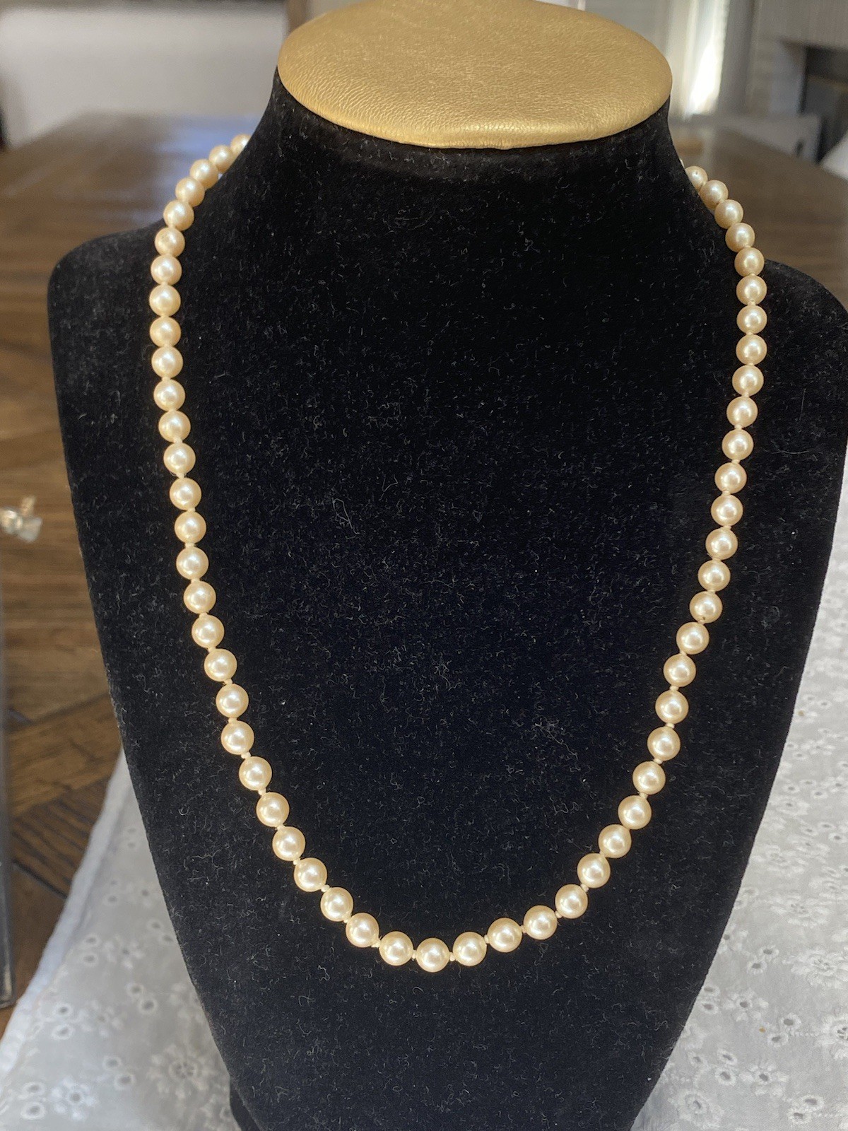 Vtg Monet Gold Tone Cream Champagne Knotted Faux Pearl Necklace 19 1/2 inches
