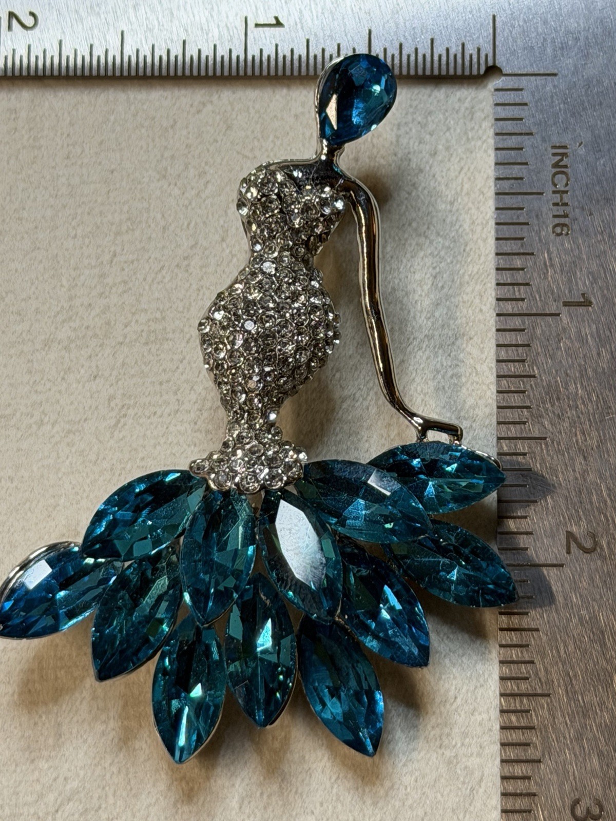 Silver Tone Blue Marquise Crystal Rhinestone Lady Brooch Pin Cluster 2.5 in
