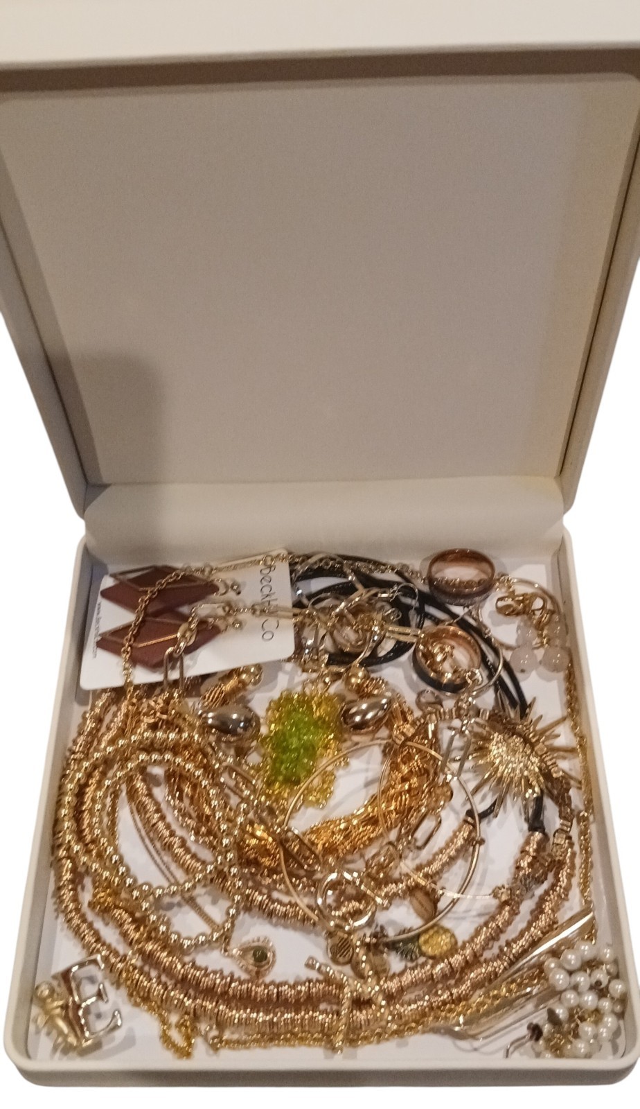 Amazing Gold-tone Mixed Jewelry Lot