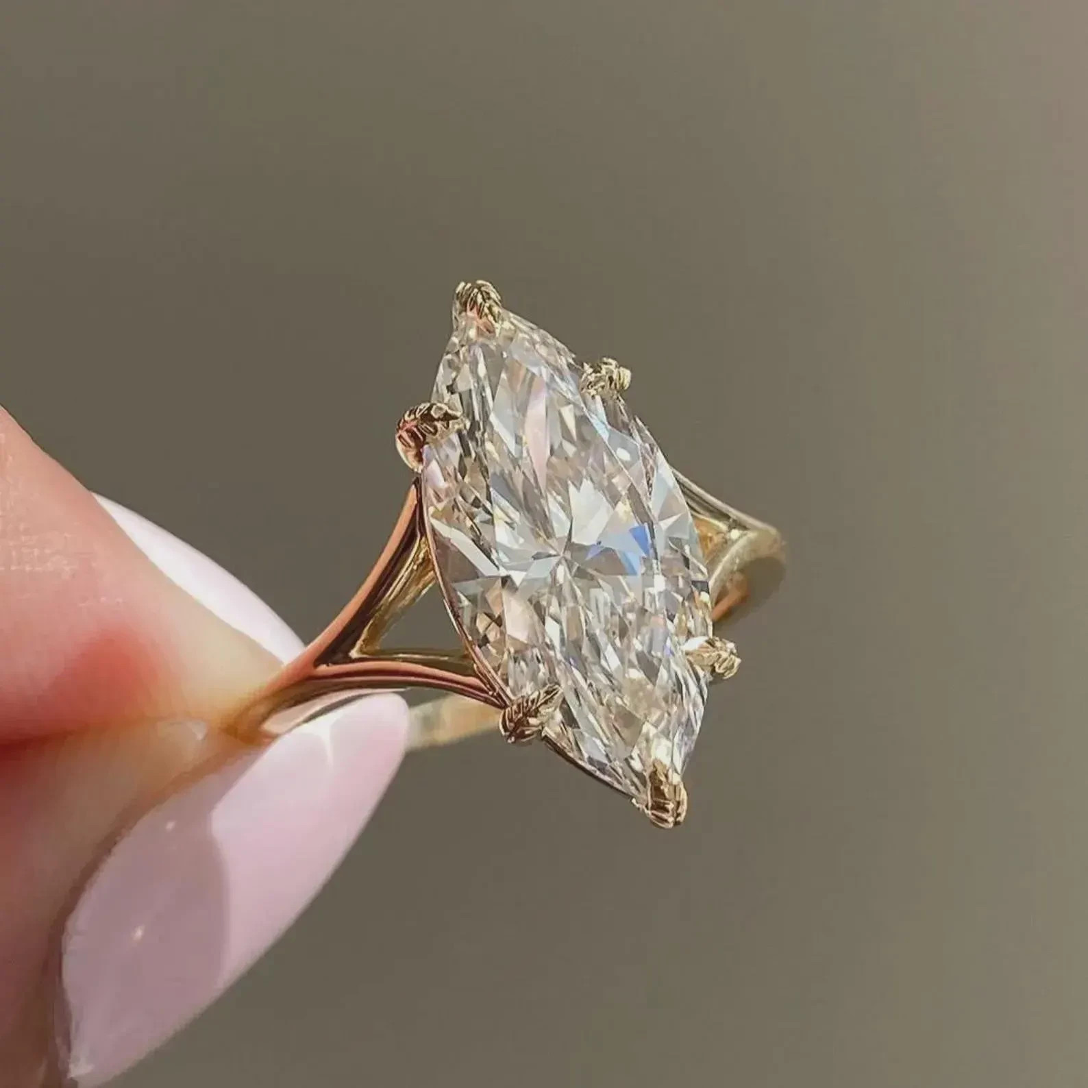 2 CT Marquise Cut Moissanite Solitaire Engagement Ring, Split Shank Wedding Ring