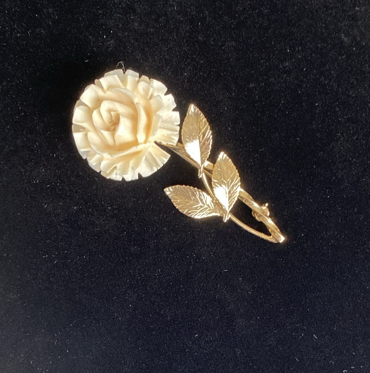 Vintage Signed Burt Cassell 12K Gold Filled Cream Rose Figural Brooch Pin C3a