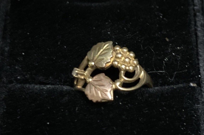 Vtg South Dakota Gold Company 10k Gold Ring Size 4.5/Diamond 2.29g (No Box)