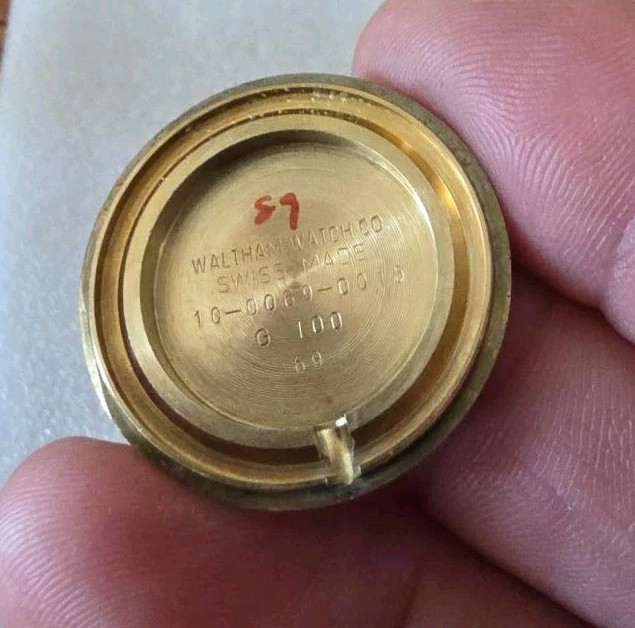 Vintage Waltham Swiss Made 17-Jewel Mechanical Pendant Watch
