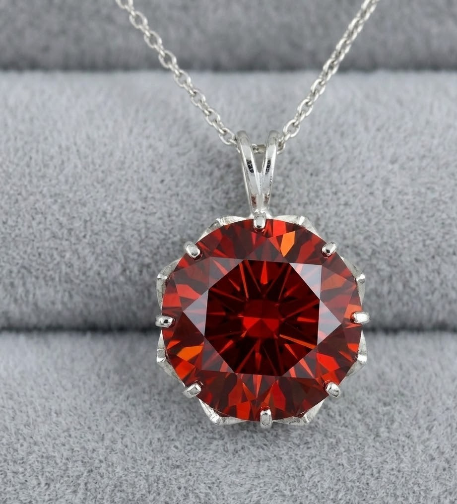 Lovely 20.00 Ct Certified Red Diamond Pendant, Tariffs FREE & matching Studs