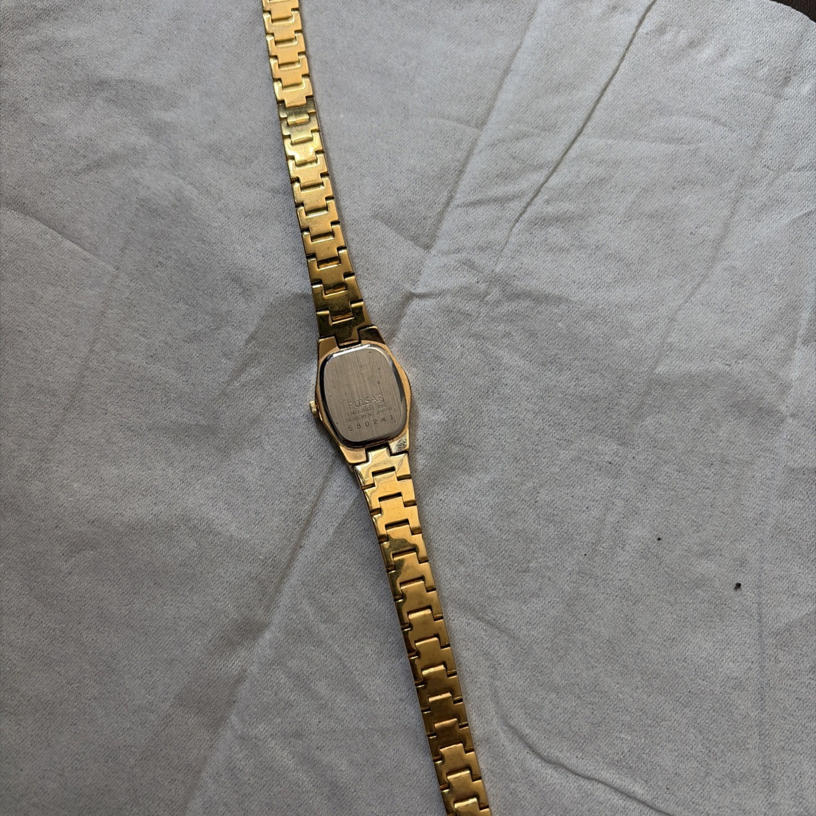 Pulsar Quartz Gold-Tone Women’s Analog Dress Watch Metal Bracelet untested
