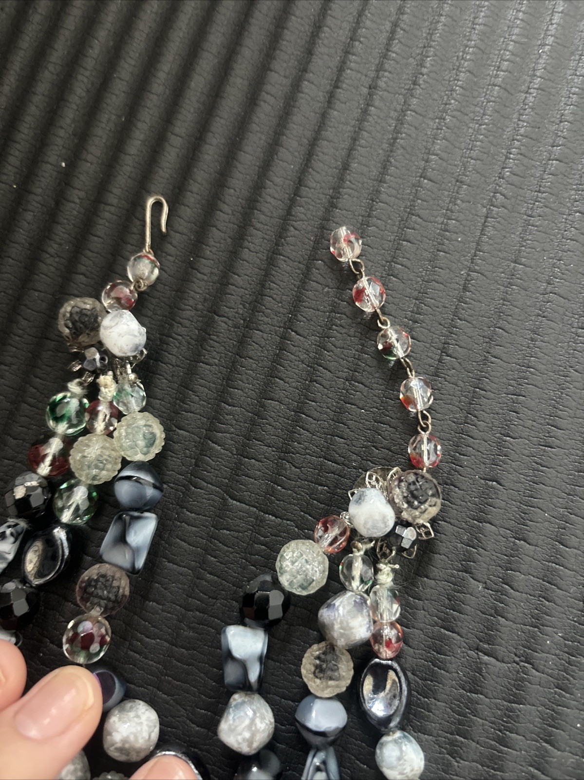 Unsigned But Guess Old Vintage Glass Bead Necklace Earrings And Bracelet