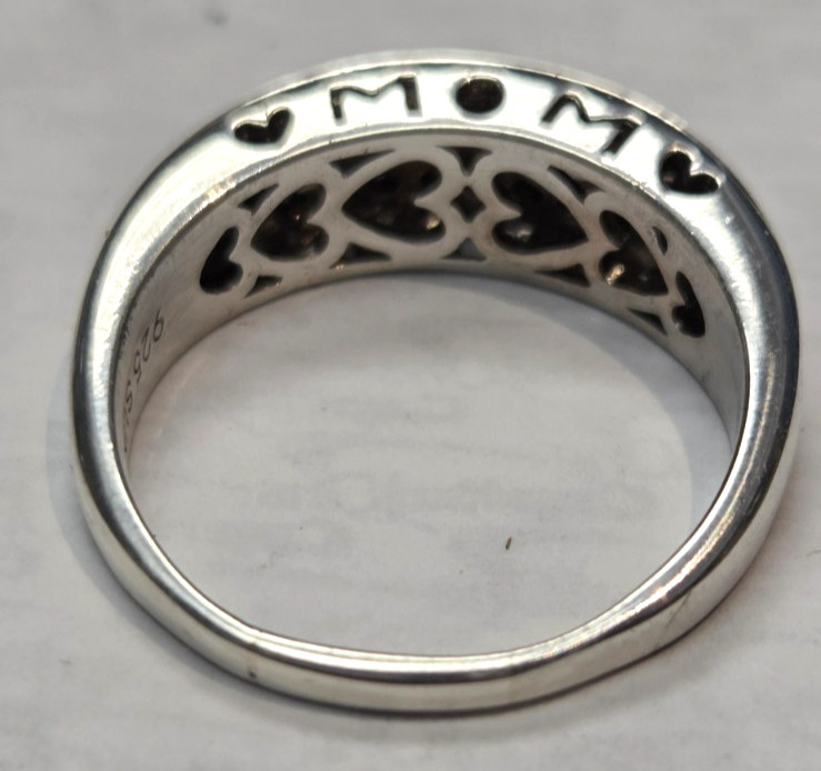 Elegant Sterling Silver 925 Signed Sun Real Diamond “MOM” Band Ring Size 9 1/8