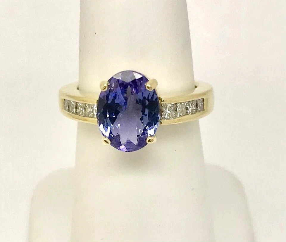 3.55 Ct Oval Cut Tanzanite Women’s Unique Engagement Ring 14K Yellow Gold