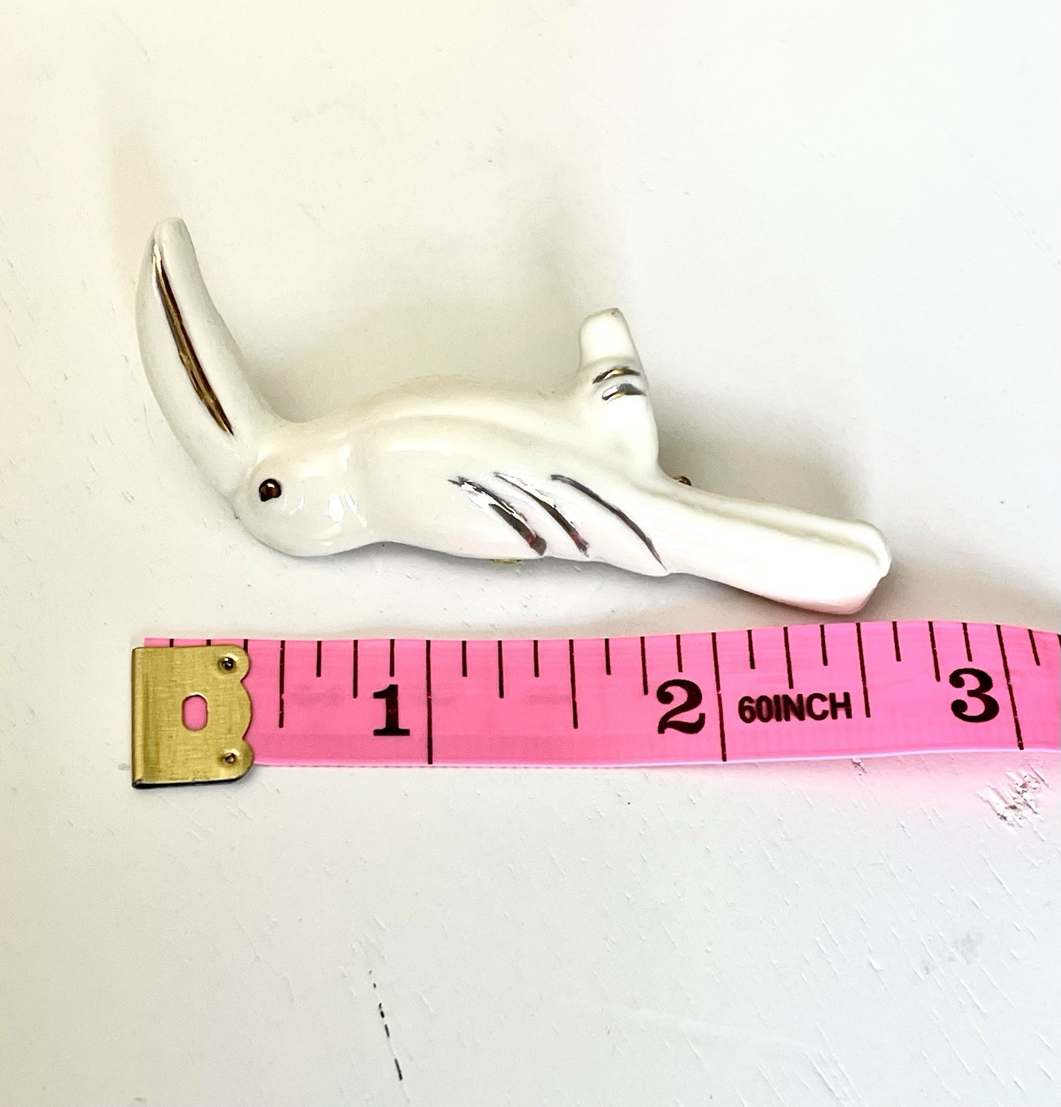Vintage 1970s Porcelain White Toucan Bird Brooch Pin Tropical Gold & Silver Chic