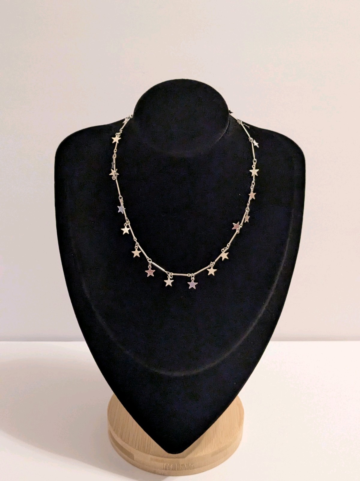 Silver Tone Celestial Stationed Star Pendants Fashion Necklace. 14″. Dainty.