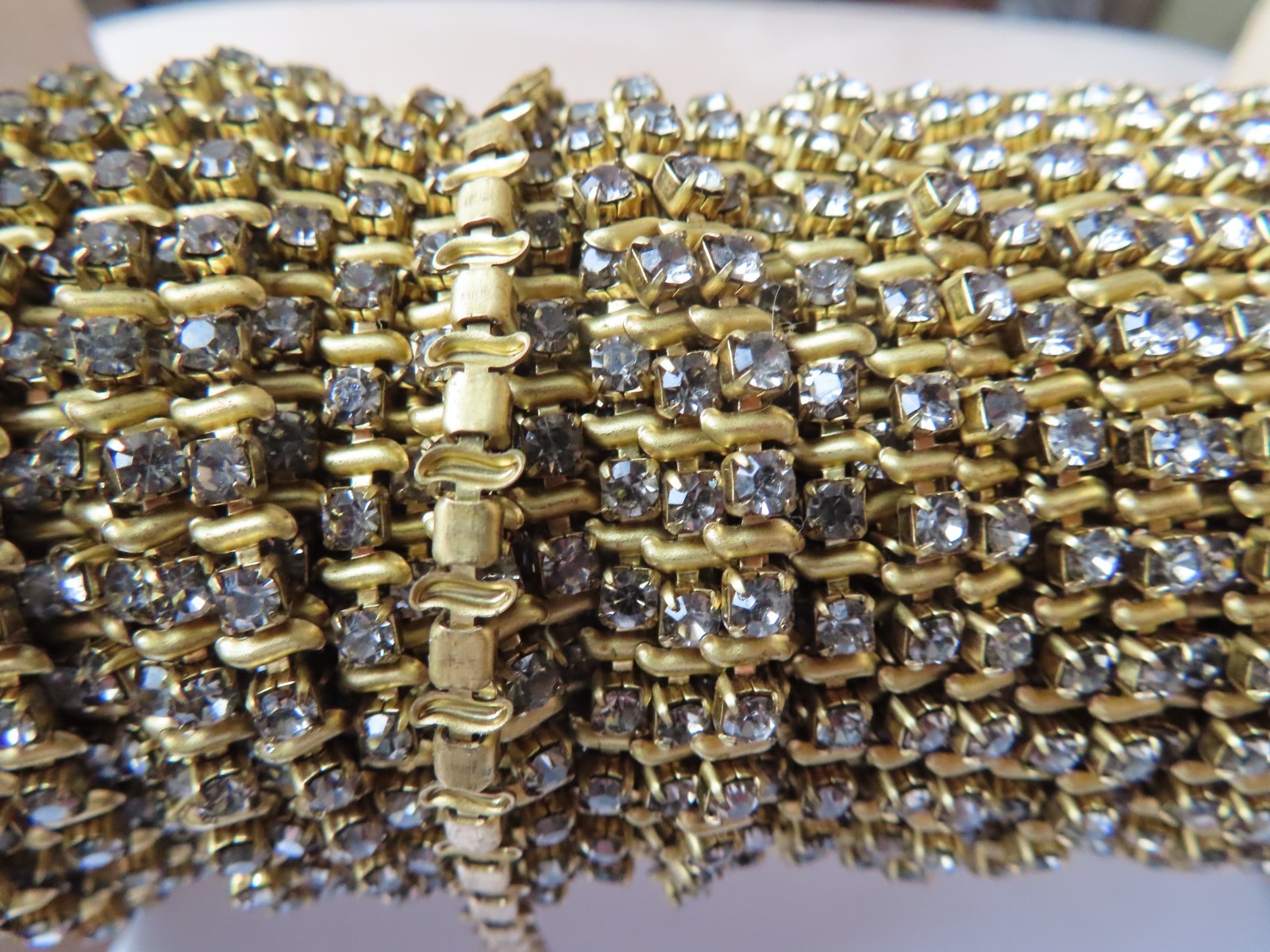 6 Feet Swarovski Rhinestone fancy S chain 24pp Black Diam./ Brass