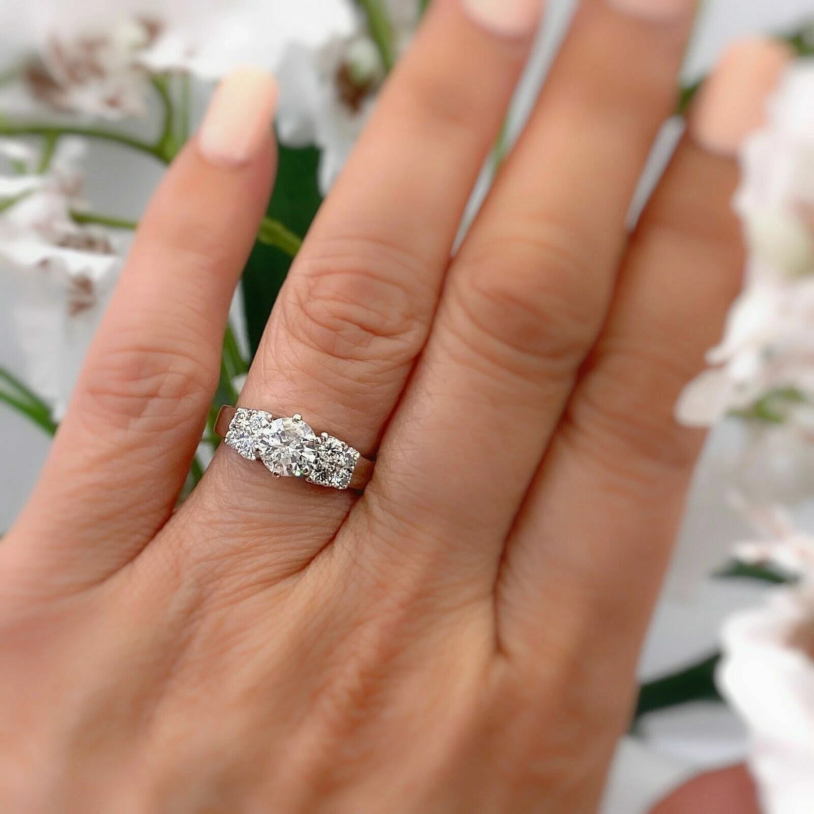 Vintage Style Engagement Ring 925 Sterling Silver 1.5 Ct Round Simulated Diamond