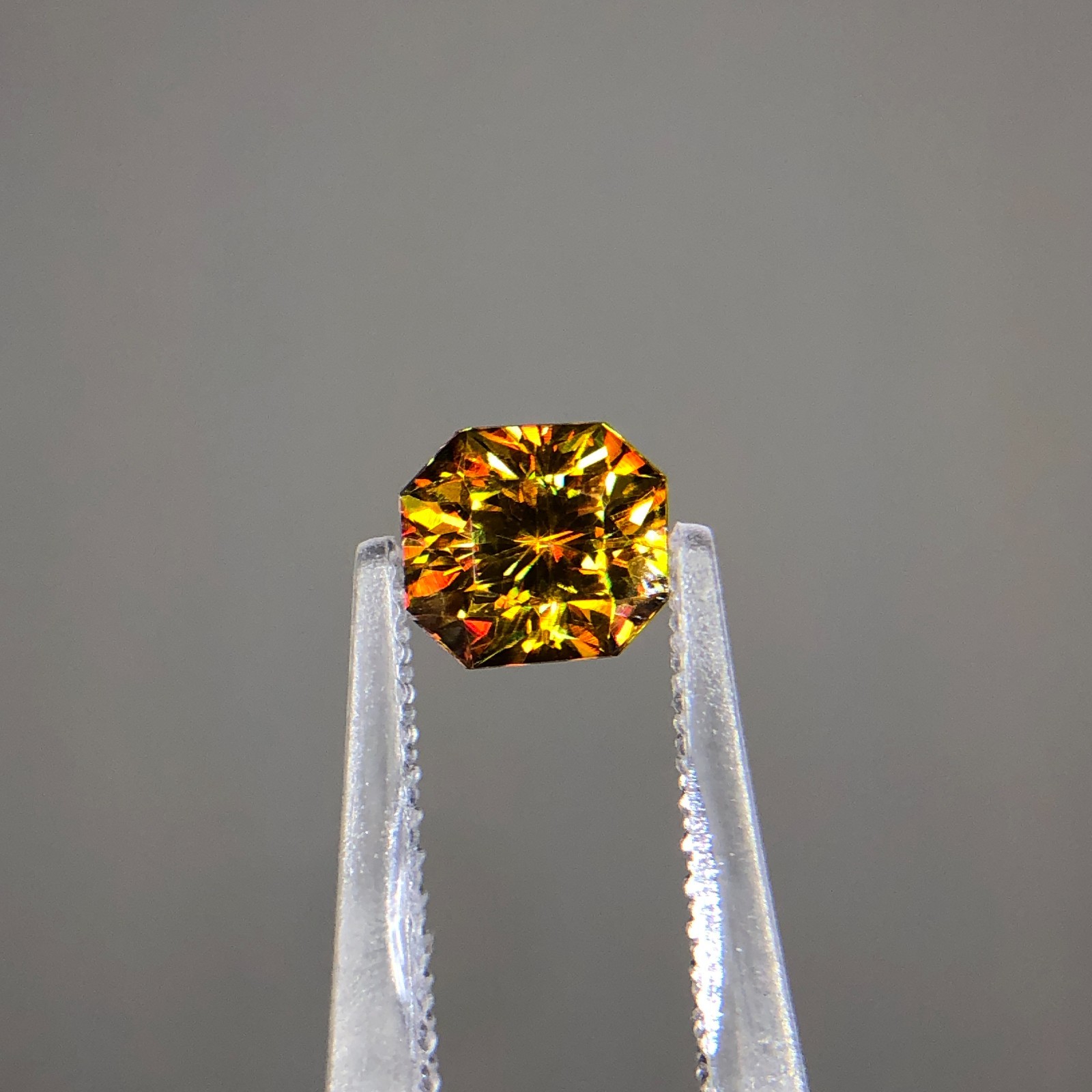 0.90 Carat Natural Full Fire Sphene Titanite Fancy Cut Gemstone For Jewelry
