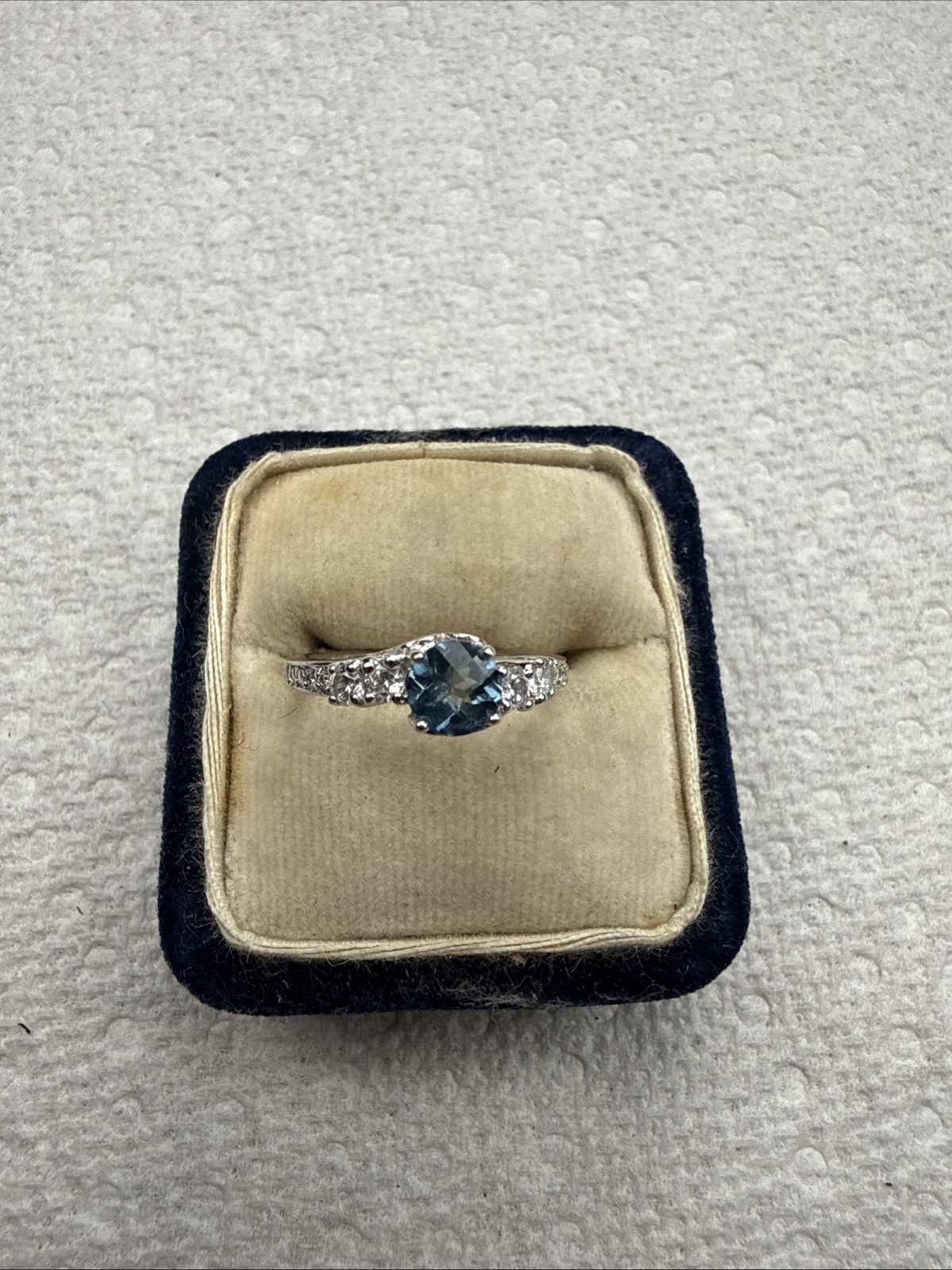 Beautiful Sterling 925 Blue Stoned Ring Size 4.75/1.8 Grams