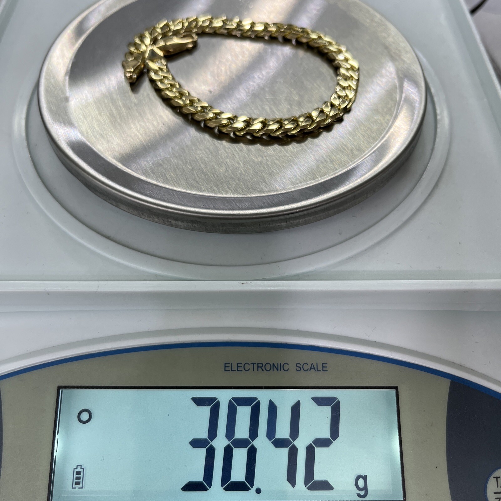 18ct 18k Yellow Gold Curb Cuban Link Bracelet 38.42 Grams 23cm 7mm Wide. New