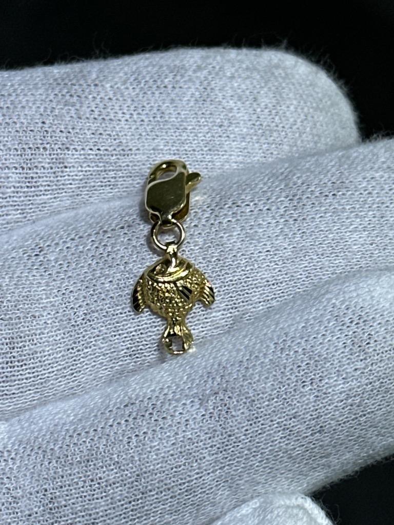 14k Yellow Gold Diamond Cut Design Fish Dangle Charm Pendant With Lobster Lock