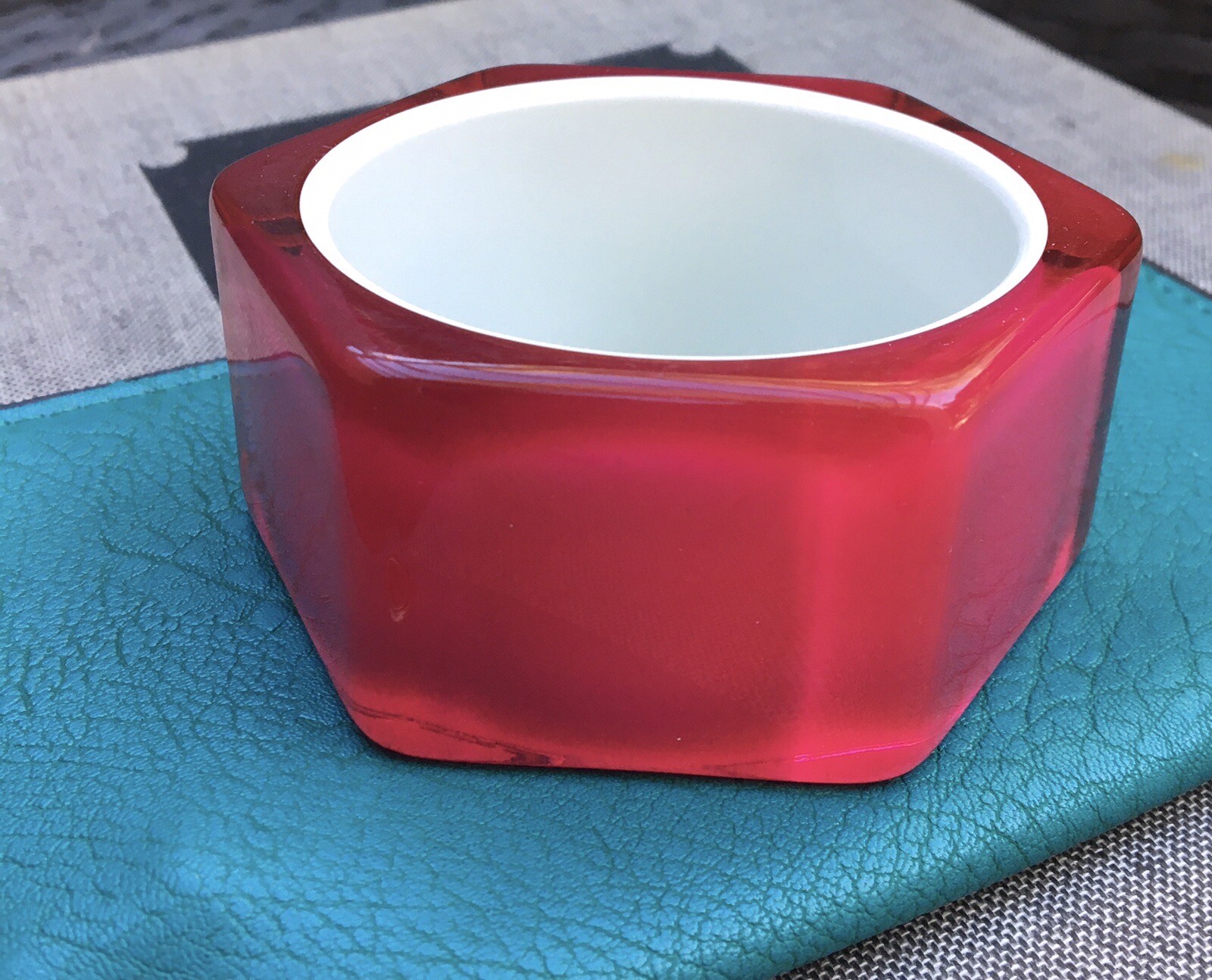 HEAVY ! Pomegranate Red Pink Hexagon Semi Translucent Vintage Lucite Prism Art