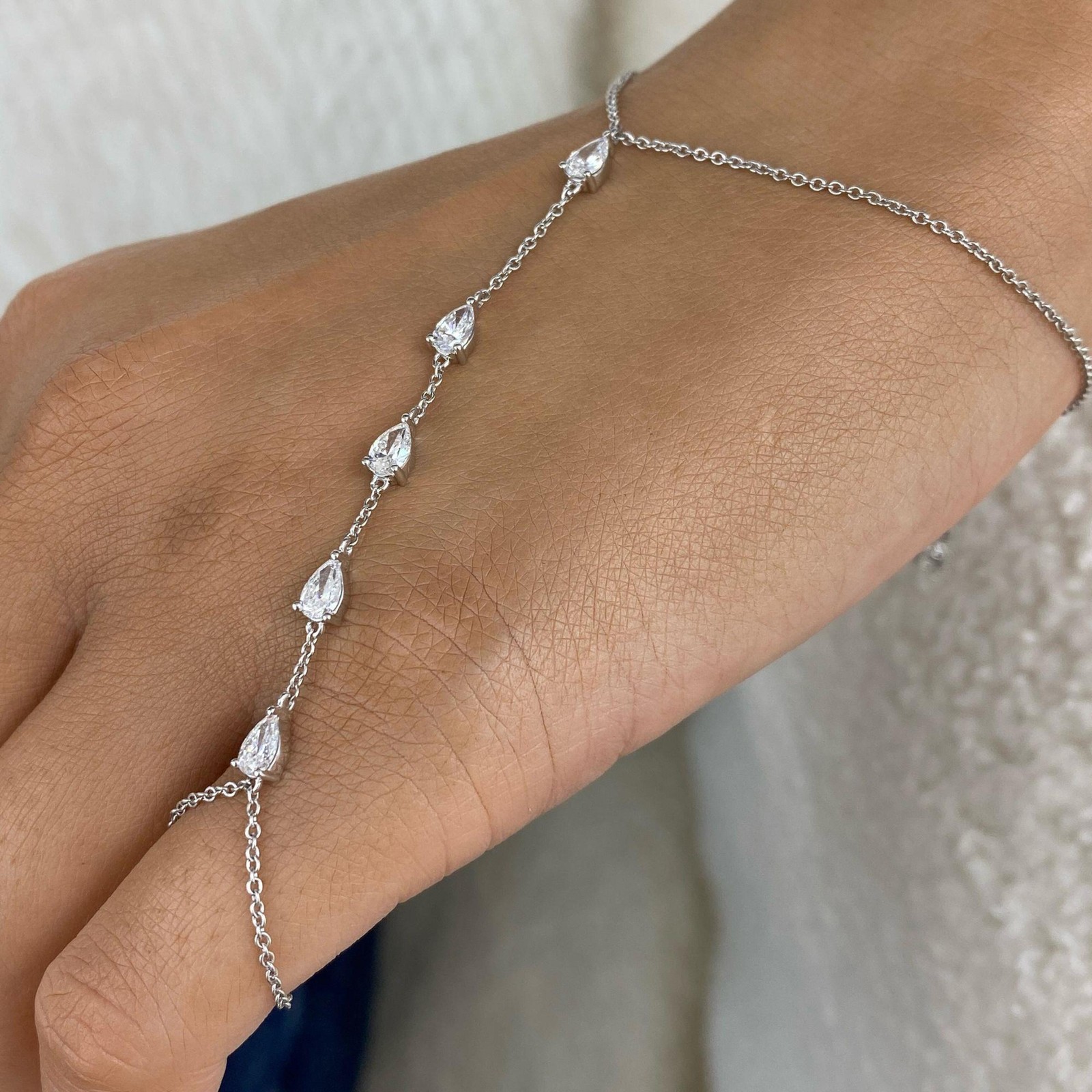 0.9ct TCW Pear Hand Chain Bracelet 14K Solid Gold Lab-grown Diamond F/VS1 GGL
