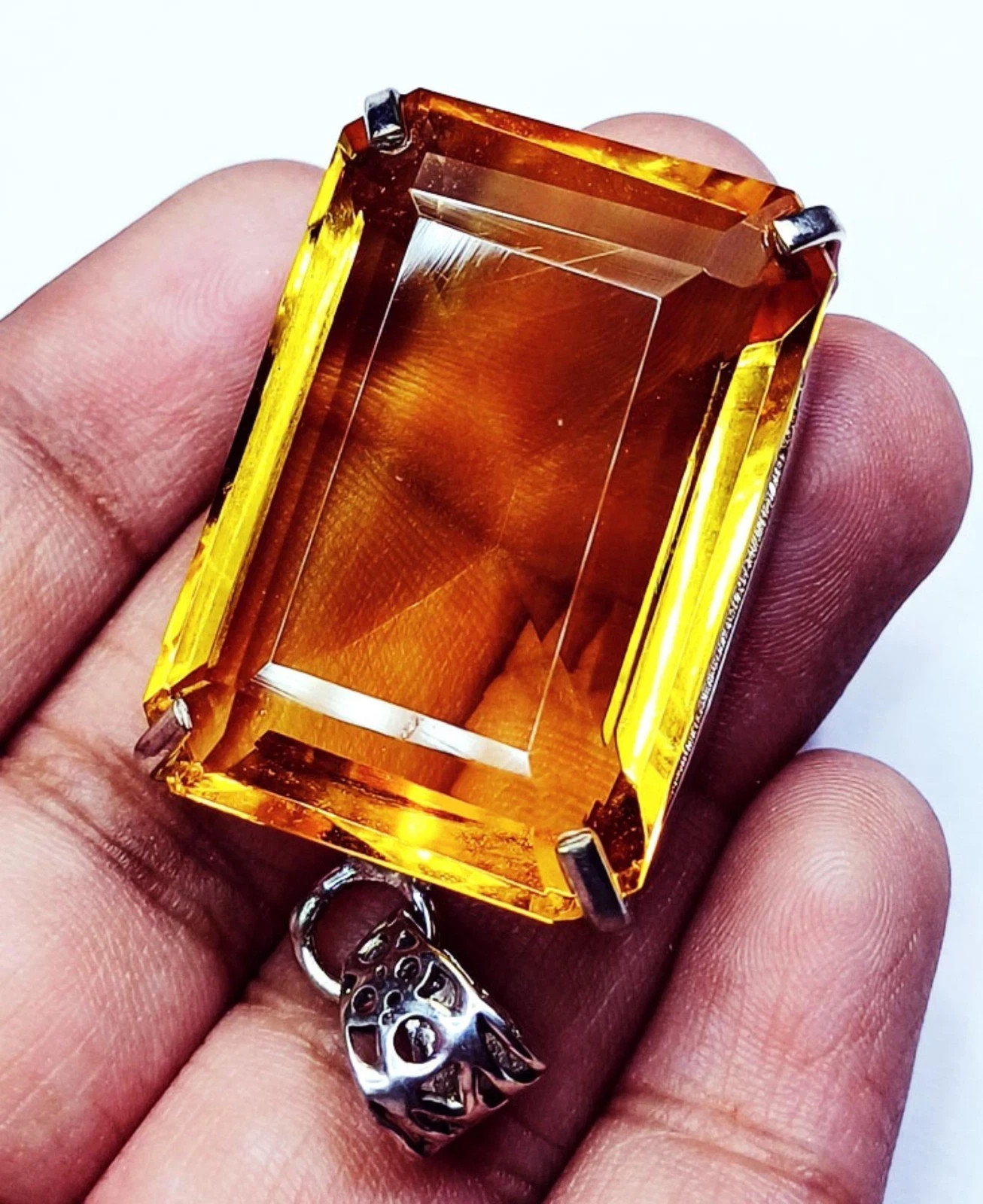 Loose Gemstone Yellow Topaz GS Solid Silver Pendent 89.60 Ct Certified