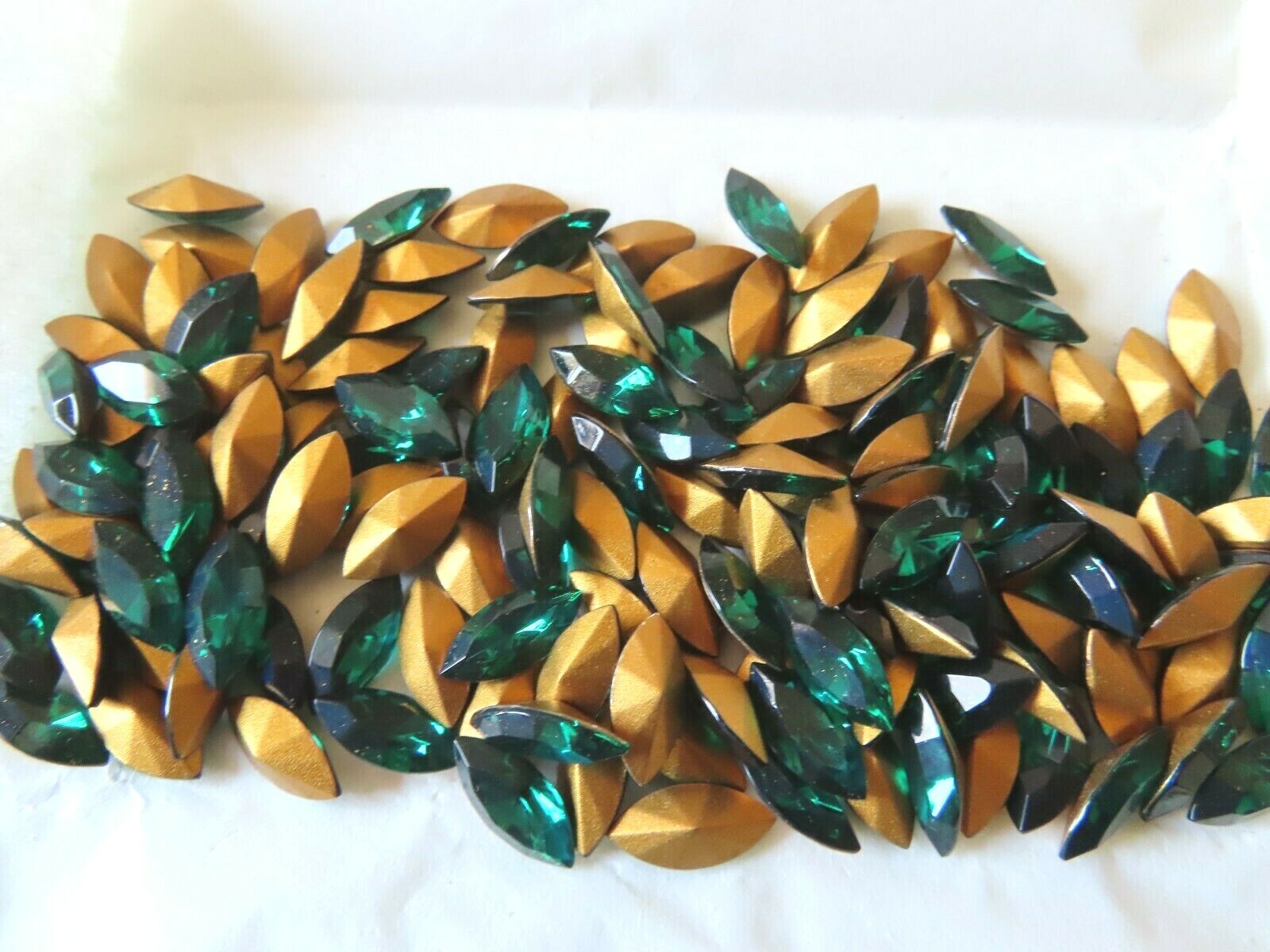 36 Swarovski Navettes in 15x7mm Emerald /gold foiled. #4200/2