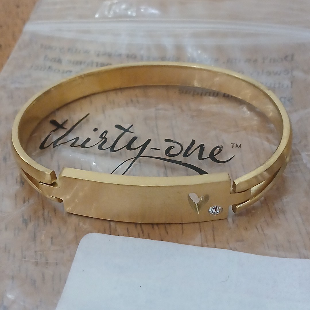 JK by Thirty-One Heart And Soul Bracelet Gold Tone NEW