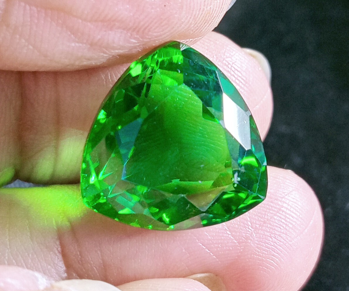 Natural Tsavorite Garnet Trillion Green Color 13.45 Ct Certified Loose Gemstone