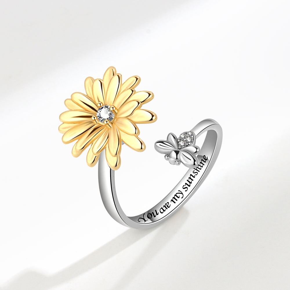 Daisy Flower Bee Anxiety Fidget Spinner Ring in Solid Copper