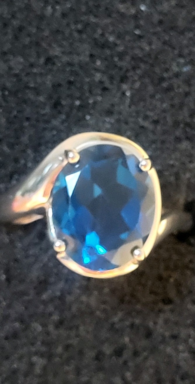 Exquisite London Blue TOPAZ (3.85ctw) Solitaire Ring, 925SS, Sz 6, NIP