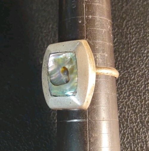 3.2 Grams Size 7.0 Sterling Silver Southwest Abalone Ring Old Pawn