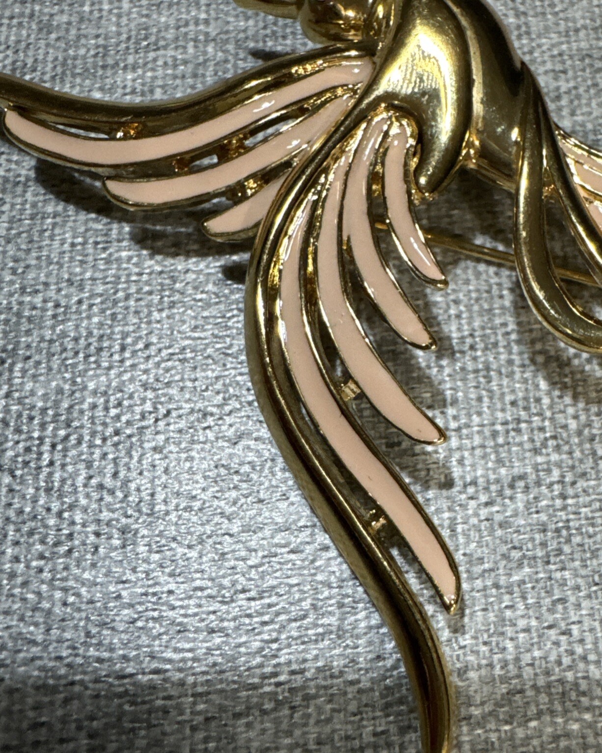 Vintage Trifari 1980s Signed Gold Pink Enamel Paradise Bird Brooch Rare!