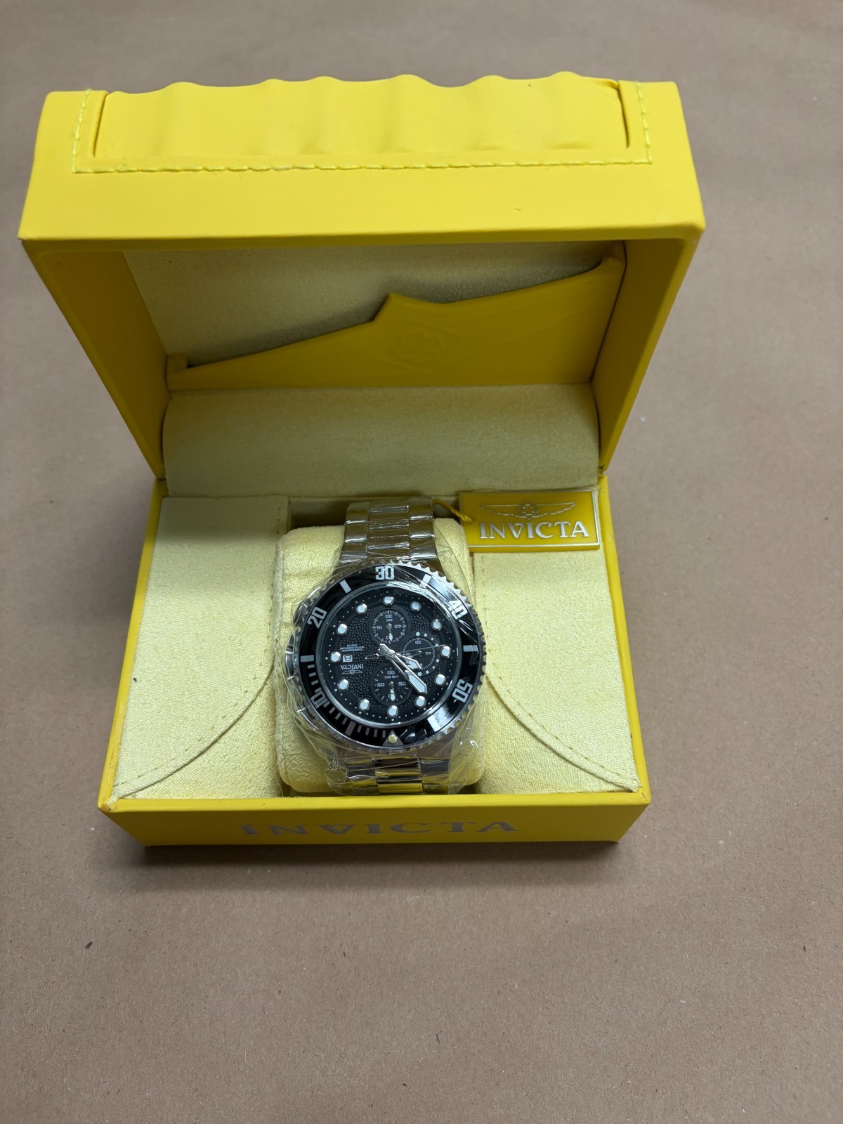 Invicta Pro Diver 18906 Men’s 52mm Quartz Chronograph Black Dial Watch New