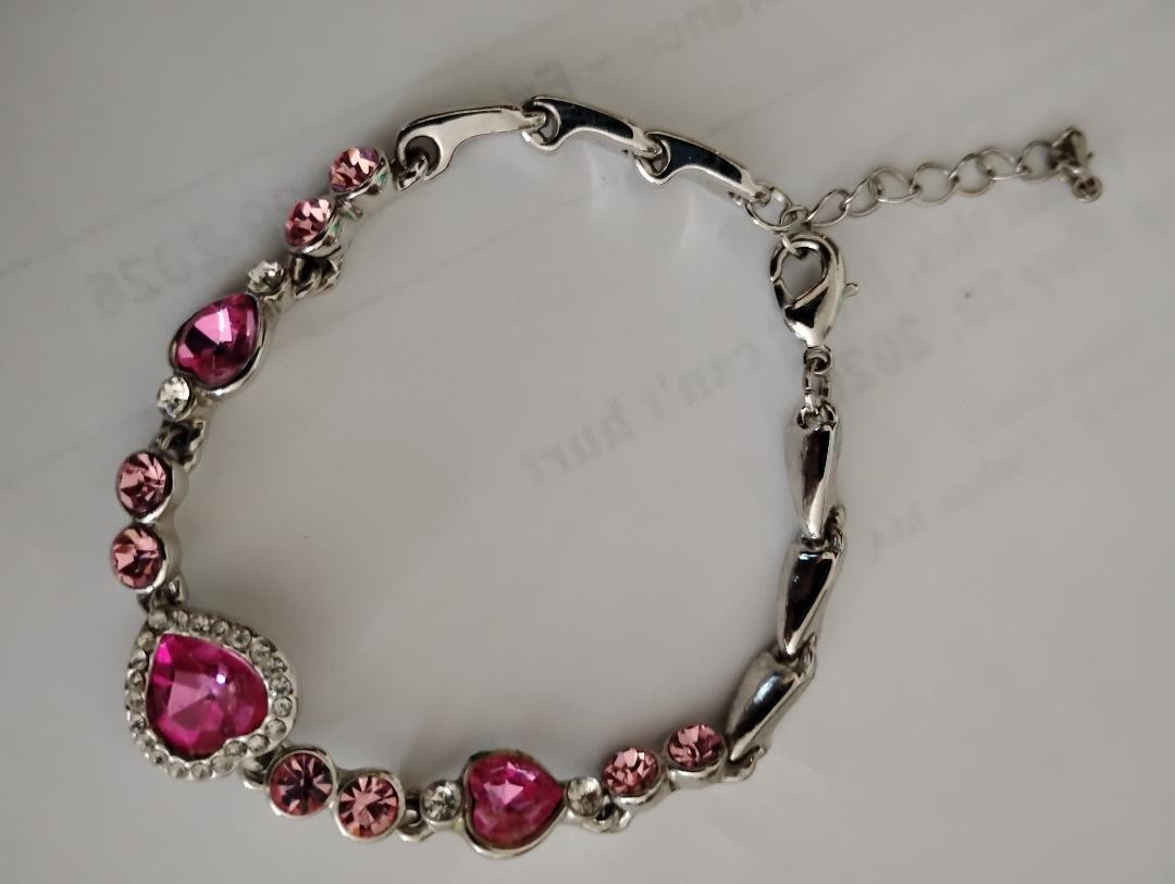Crystal Pink Heart Design Silver Plated Bracelet 6 1/2″ with a 2″ extender