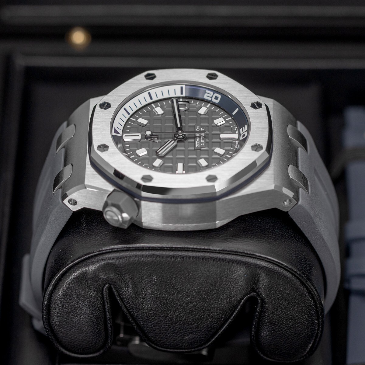 Audemars Piguet 15720ST.OO.A009CA.01 Royal Oak Offshore 42mm Grey Dial Watch