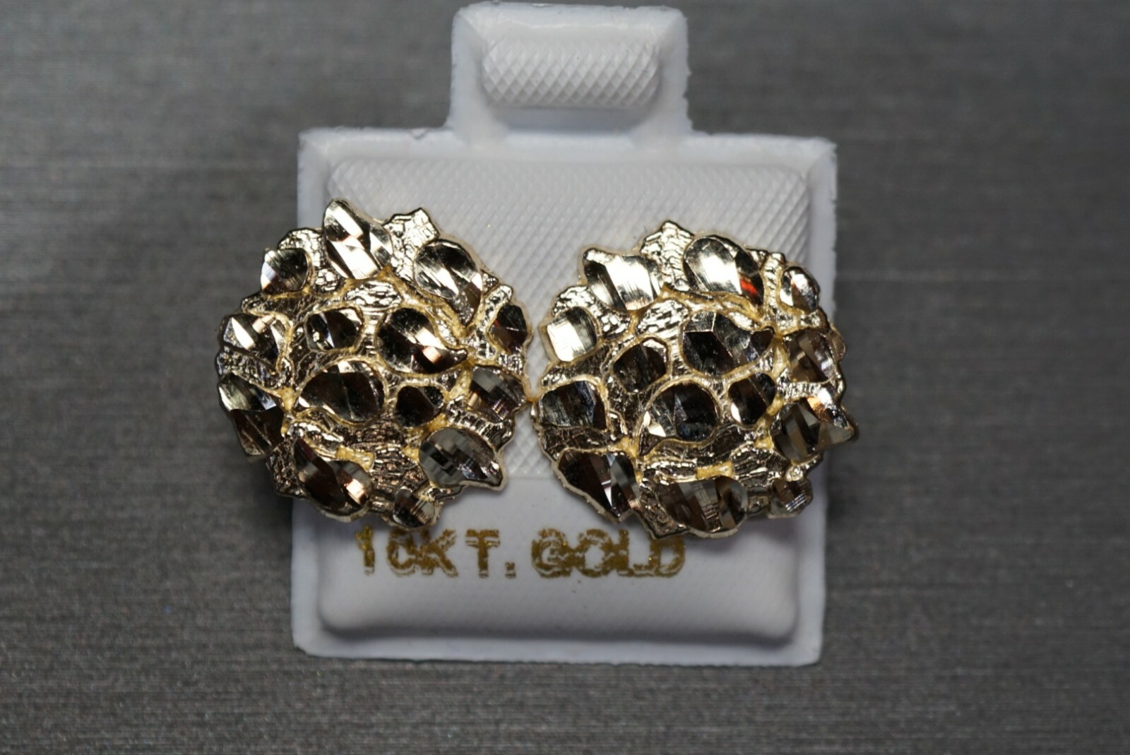 10K Solid Yellow Gold 15MM Diamond Cut Round Nugget Stud Earrings.