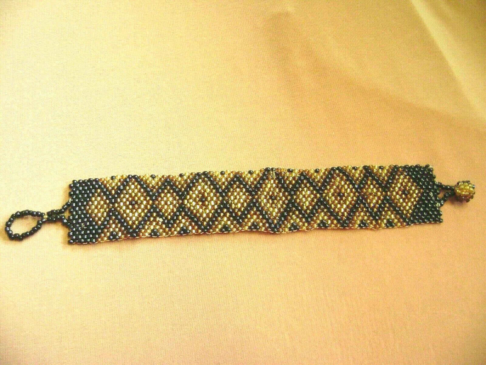 SOUTHWESTERN BOHO GLASS SEED BEADED GOLDEN BROWN BLACK 6.5″ LONG BRACELET