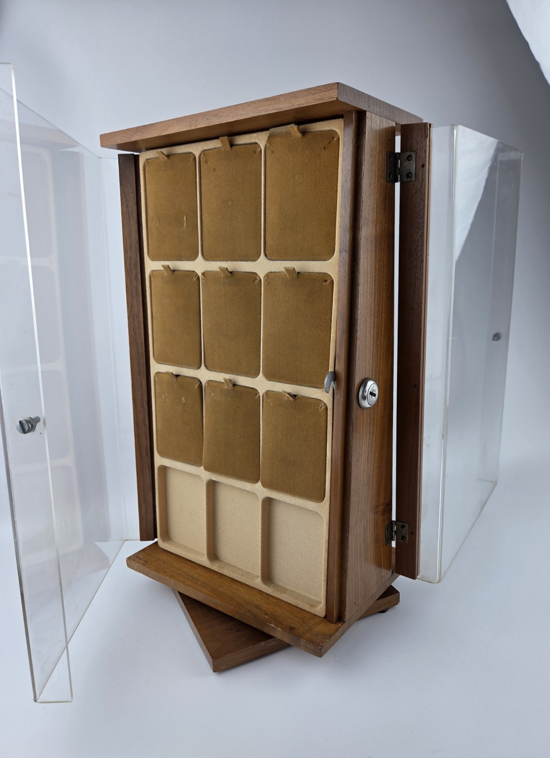 Vtg Rotating Wood & Plexiglass Jewelry Display Case Countertop Key 16″ Original