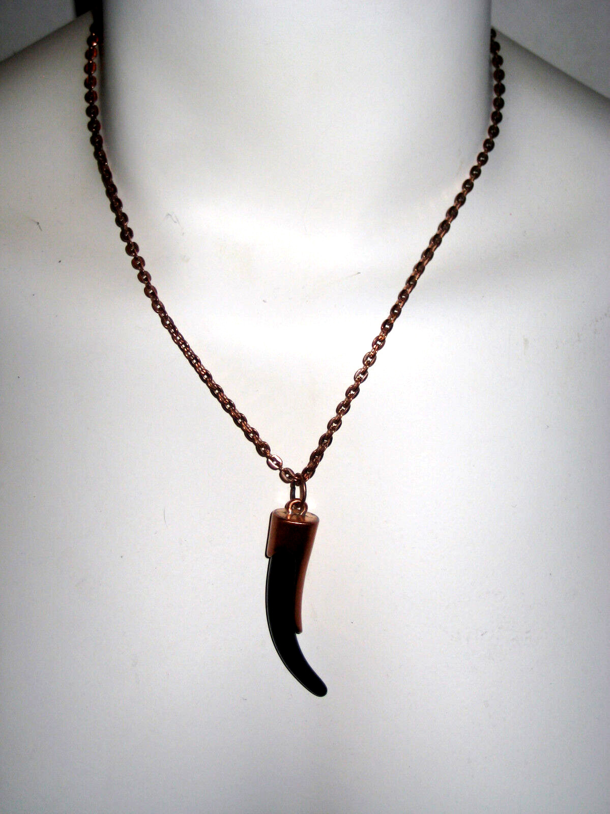 Necklace Resin Claw Pendant Matching Earrings Handcrafted 18 Inch Copper Alloy