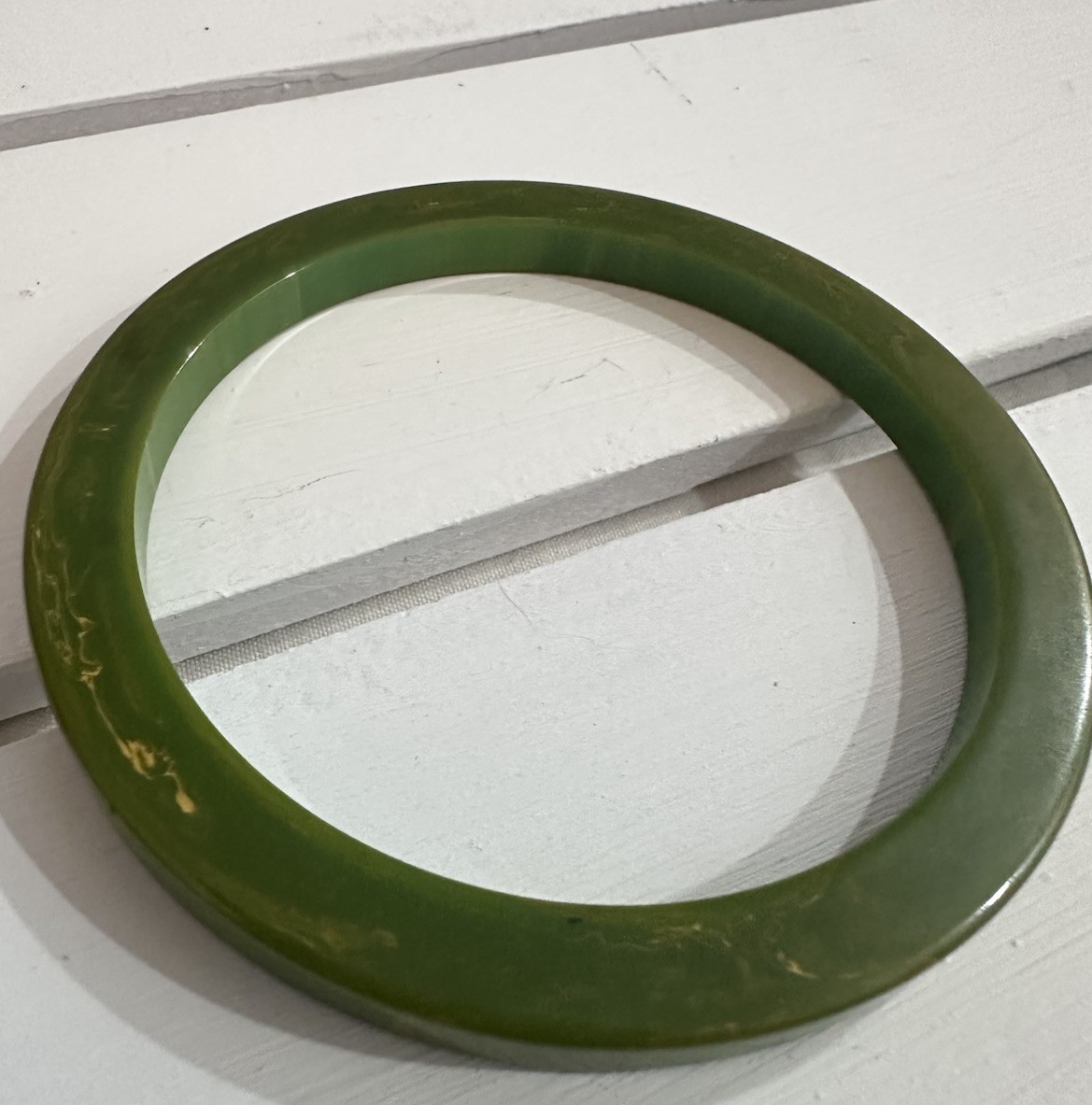 Light egg yolk, moss & spinach green Bakelite bracelet; tested