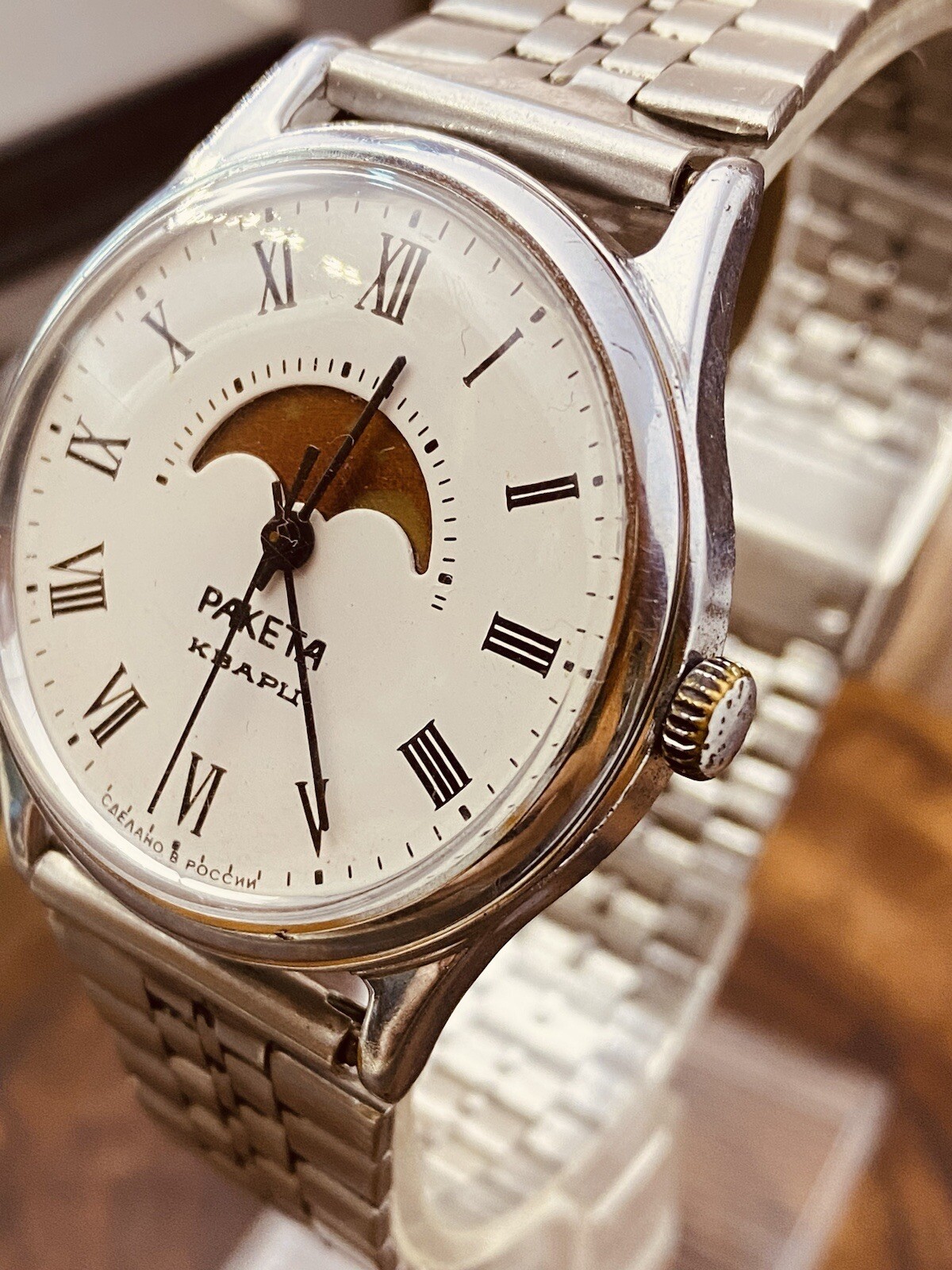 Watch Raketa 2359 Real Moon Phase Calendar watch vintage quartz mens #6458