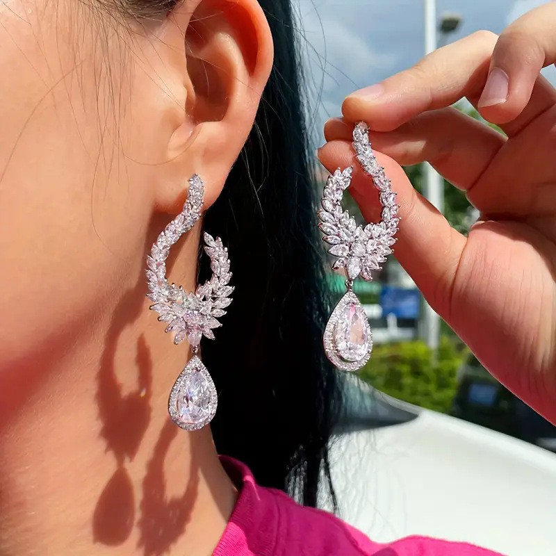 2025 Zircon Tassel Earrings Women Statement Luxury Dangle Earrings Fashion 1Pc