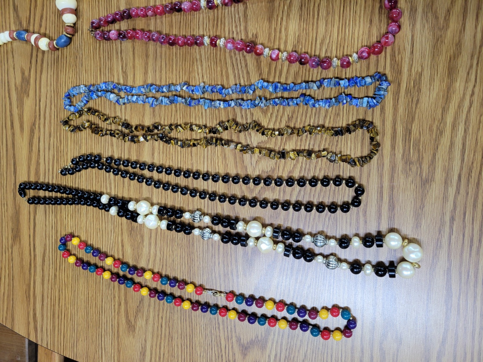 Vintage Beaded Necklaces Lot Of 16 Size Range Of 16 To 40 In Long