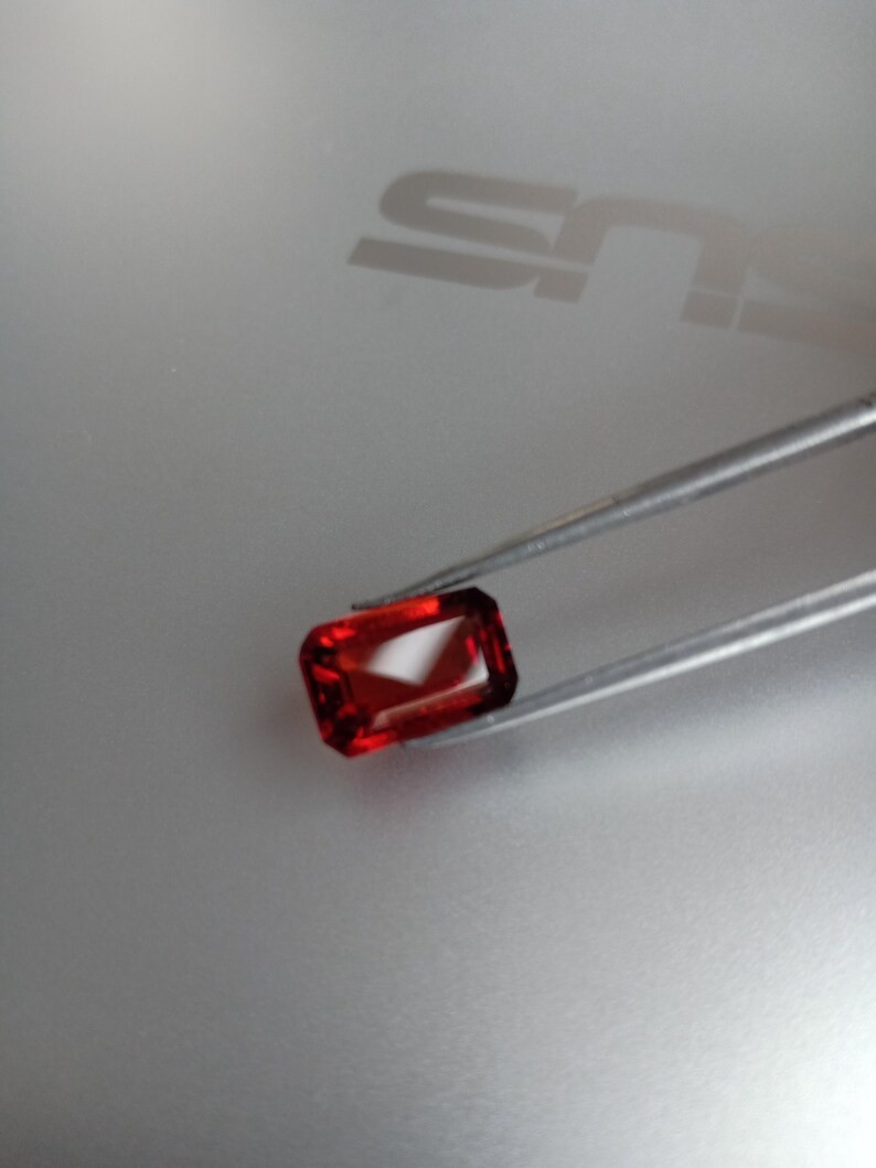 NATURAL Top Quality Hessonite Garnet Eye Clean Earth Mine Gemstone 3.25 Ct