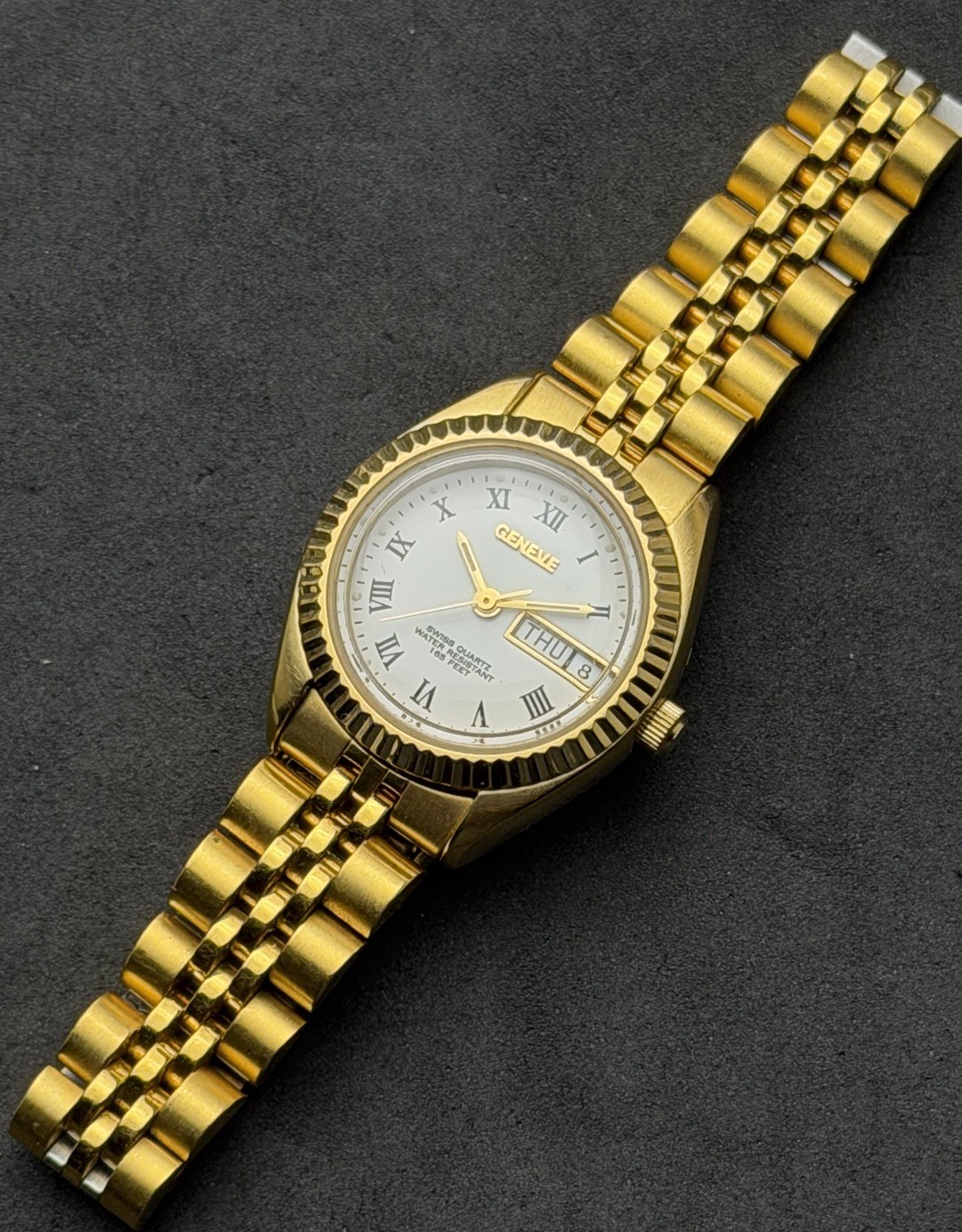 Vtg New 1994 GENEVE President Women’s 26mm Quartz Watch Day Date Gold White Dial