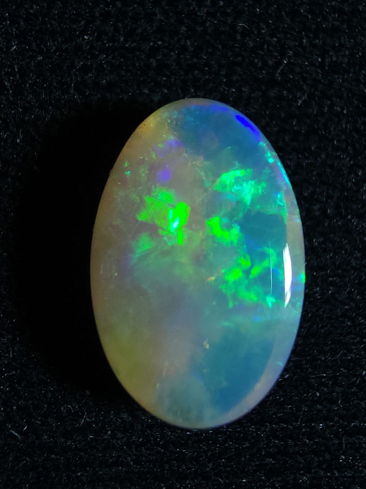 Natural Australian Lightning Ridge Opal 0.90c Radiant Green & Yellow